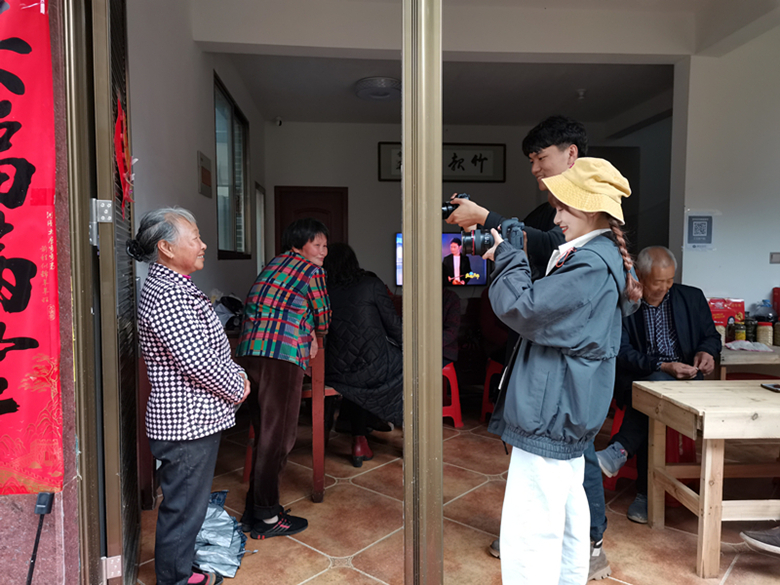 ����6锛���瀛�浠��硅����宀╂����姘�杩�琛����存��甯�璐р��_����.jpg ����6锛���瀛�浠��硅����宀╂����姘�杩�琛����存��甯�璐р��_����.jpg