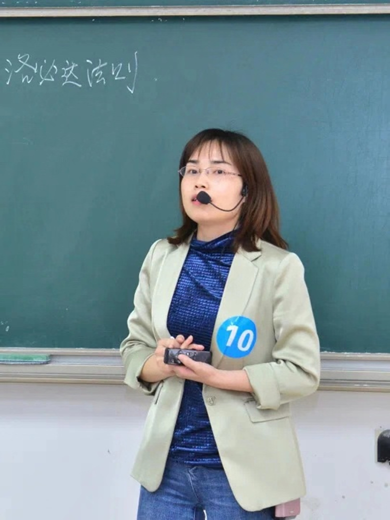 叶静妮_副本.jpg 叶静妮_副本.jpg